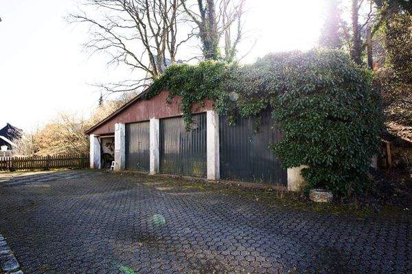 Aussenansicht Garagen.jpg