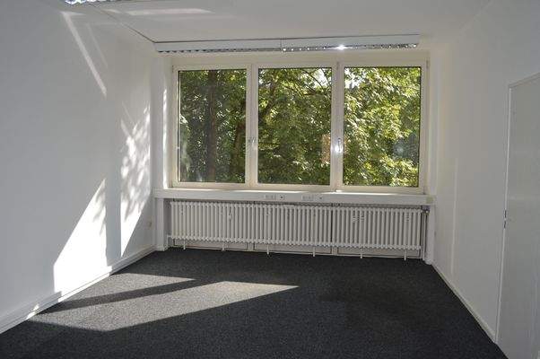 Kieler Straße 63_1.OG links mitte 3.JPG