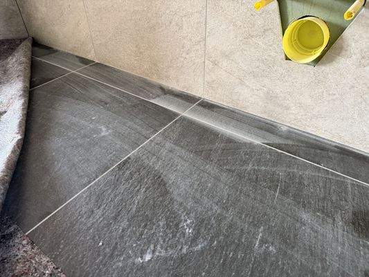 Bodenbelag der Bäder