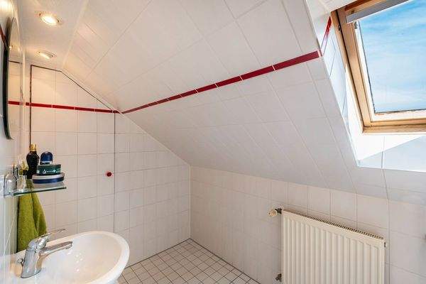 WC Dachgeschoss Haupthaus