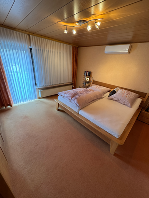 Schlafzimmer 3.png