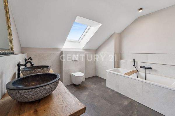 Badezimmer im 1. Obergeschoss