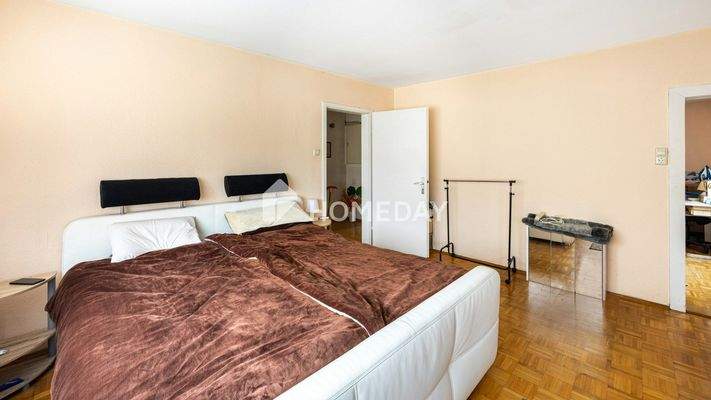 1. OG Schlafzimmer 1