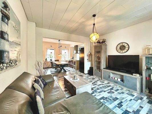 Gemütlicher, offener Wohnbereich.