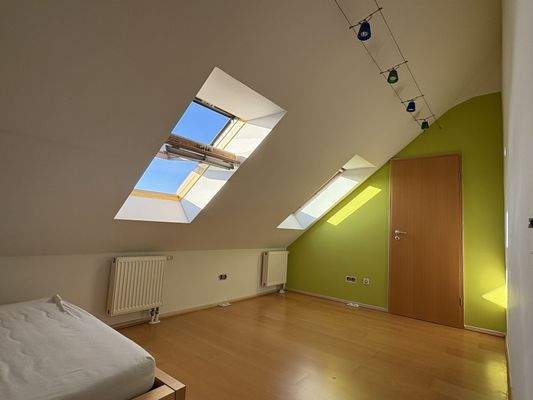 2. OG - Schlafzimmer 5