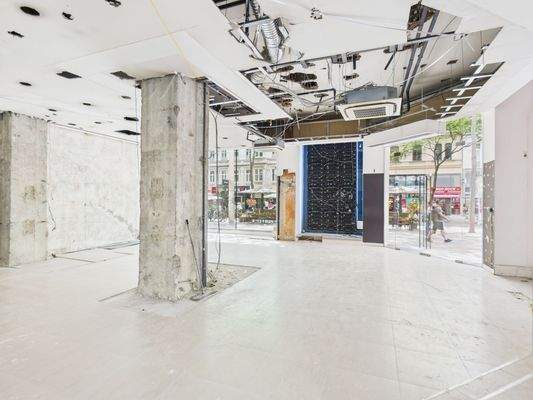 CAM01062G0-PR0220-STILL018