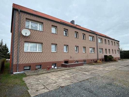 Hausansicht vom Grundstück