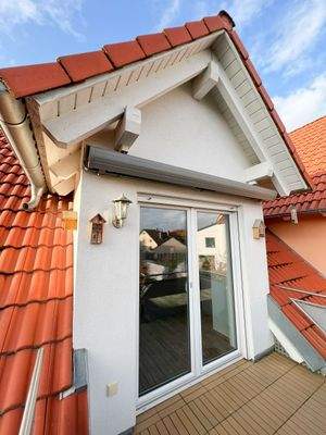 Balkon Außenansicht Dachgaube