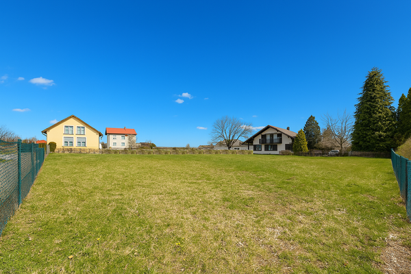 Grundstück in Richtung Nord-Ost