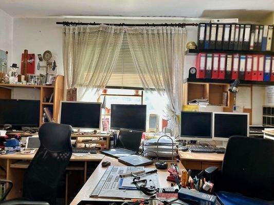 Büro im Erdgeschoss