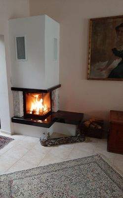 Kachelofen im Wohnzimmer