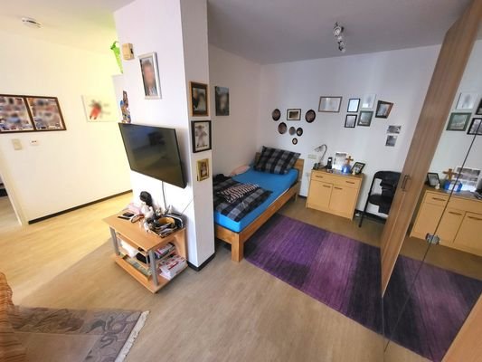 Wohn-/Schlafzimmer