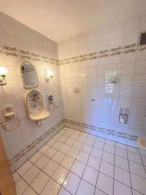 Gäste-WC Bild 1_EG.jpg