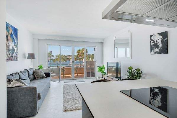Living area in apartment in Magaluf 5