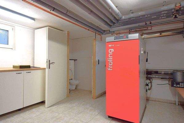 Keller: WC mit Hebeanlage    DSC.JPG