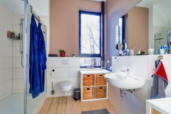 Duschbad im Dachgeschoss