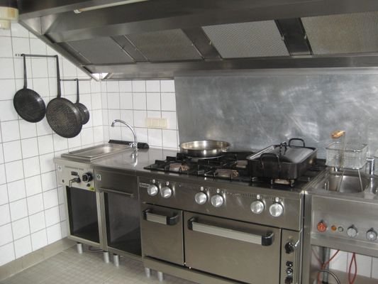 14 - Küche Gaststätte.jpg