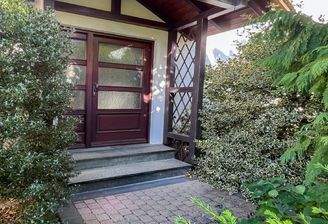 Herzlich willkommen !