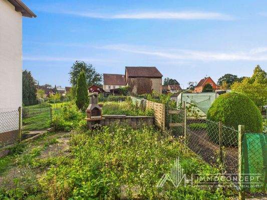 CAM04062G0-PR0049-STILL019