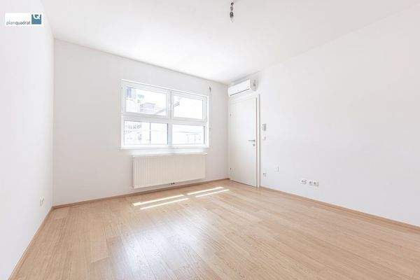 Zimmer 1 (ca. 14,40 m²)