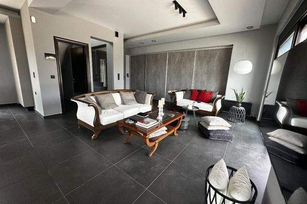 Kreta, Kolymvari: Moderne Luxusvilla mit atemberaubender Aussicht und privatem Pool zum Verkauf