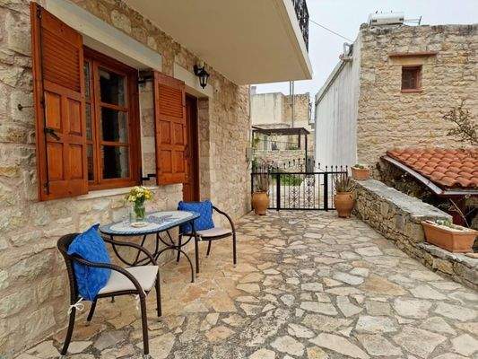 Kreta, Paidochori: Ländliches Steinhaus mit freier Aussicht zu verkaufen