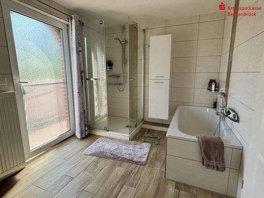 Badezimmer DG Hauptwohneinheit