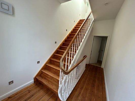 Gemütliches, helles Treppenhaus