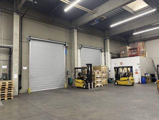 Ebenerdige Rampen Halle.jpg