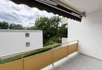 Loggia mit Markise