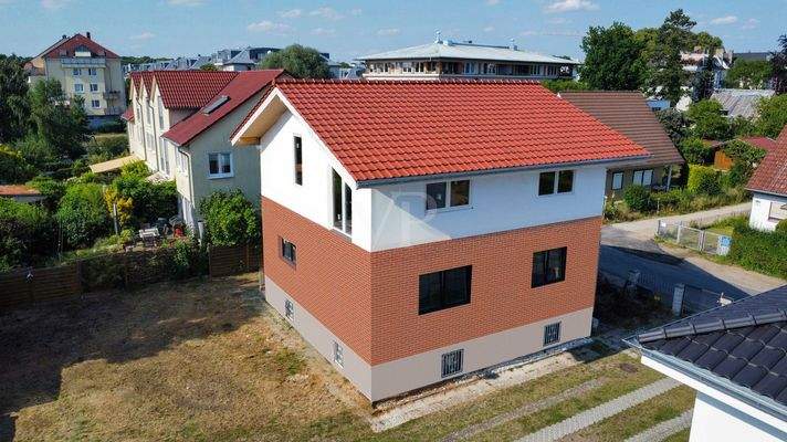 Fertigstellungsvorschlag (KI-generiert)