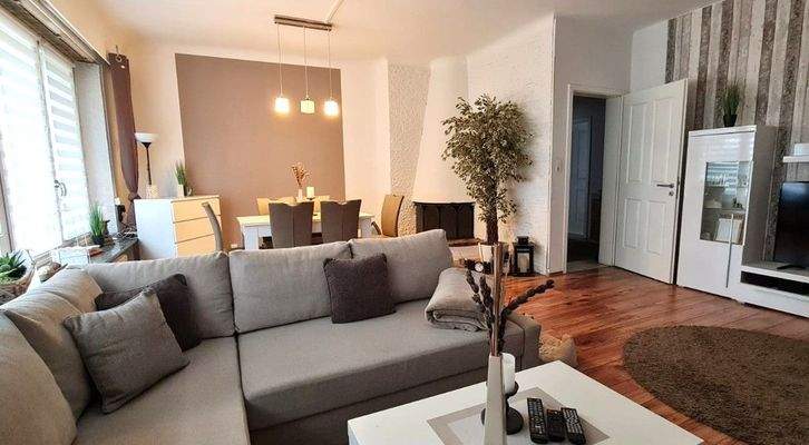 Große Wohnung Erdgeschoss