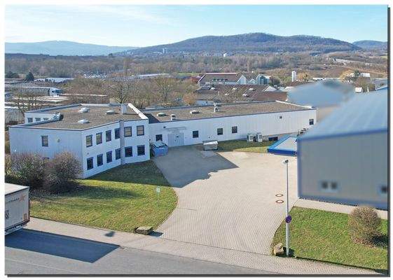 3-3758 - Titel 3 neu Vermietung