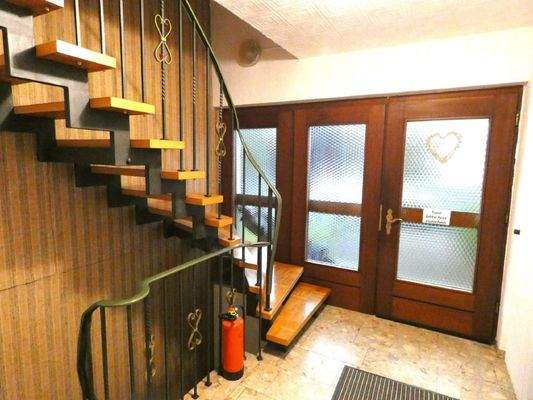 Blick ins Treppenhaus