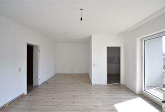 Wohn-und Schlafzimmer 2