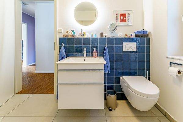 Hochwertige Einbauten & Armaturen.