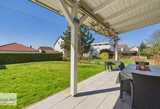 überdachte Terrasse