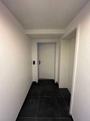 Eingangstür Groß.jpeg