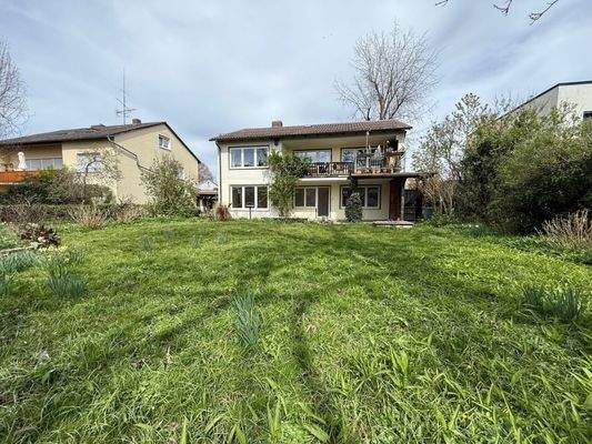 Blick über das Grundstück