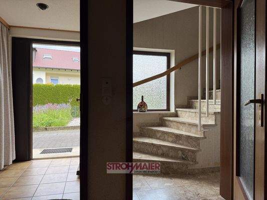 Windfang und Treppenhaus