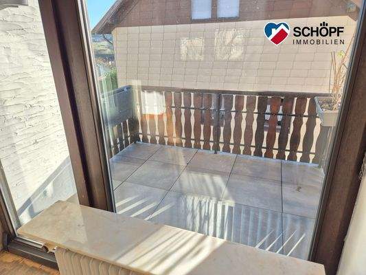 Wohnung 2.OG - Blick zu Balkon