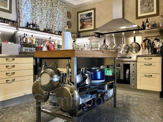 ghiffa_villa_semindipendente_vista_lago_cucina1.jp