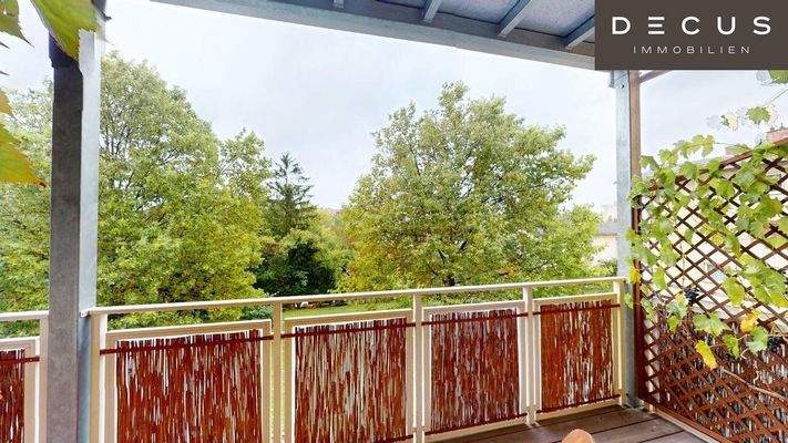 gartenseitiger Balkon