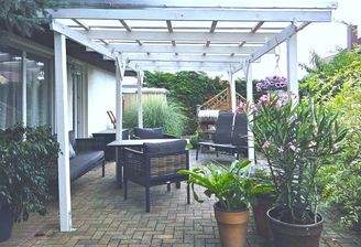 Überdachter Terssenbereich mit Südausrichtung.jpg