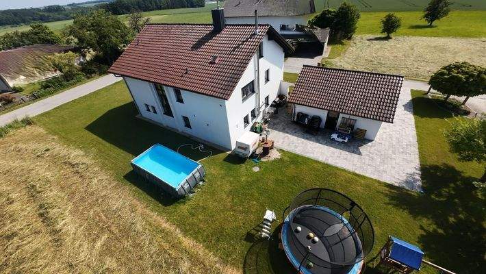 Drohnenfoto Rückansicht