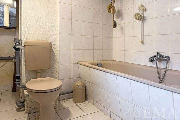 Bad im Kellergeschoss