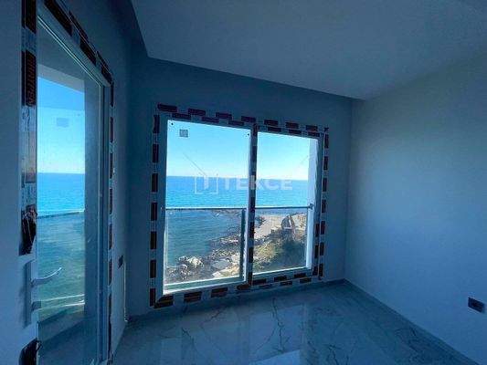 Seafront Apartments with Panoramic Sea Views in Mersin