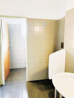 WC Anlage im Erdgeschoss Herren