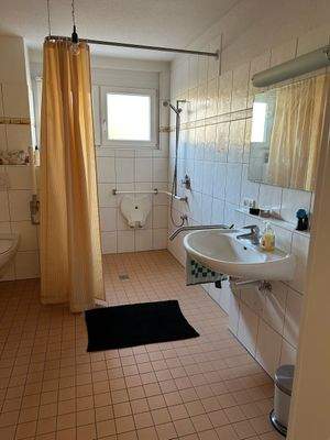 Barrierefreies Badezimmer