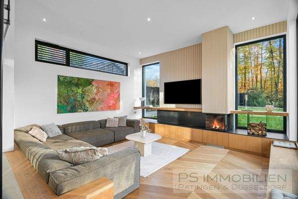 Wohnzimmer mit Kamin